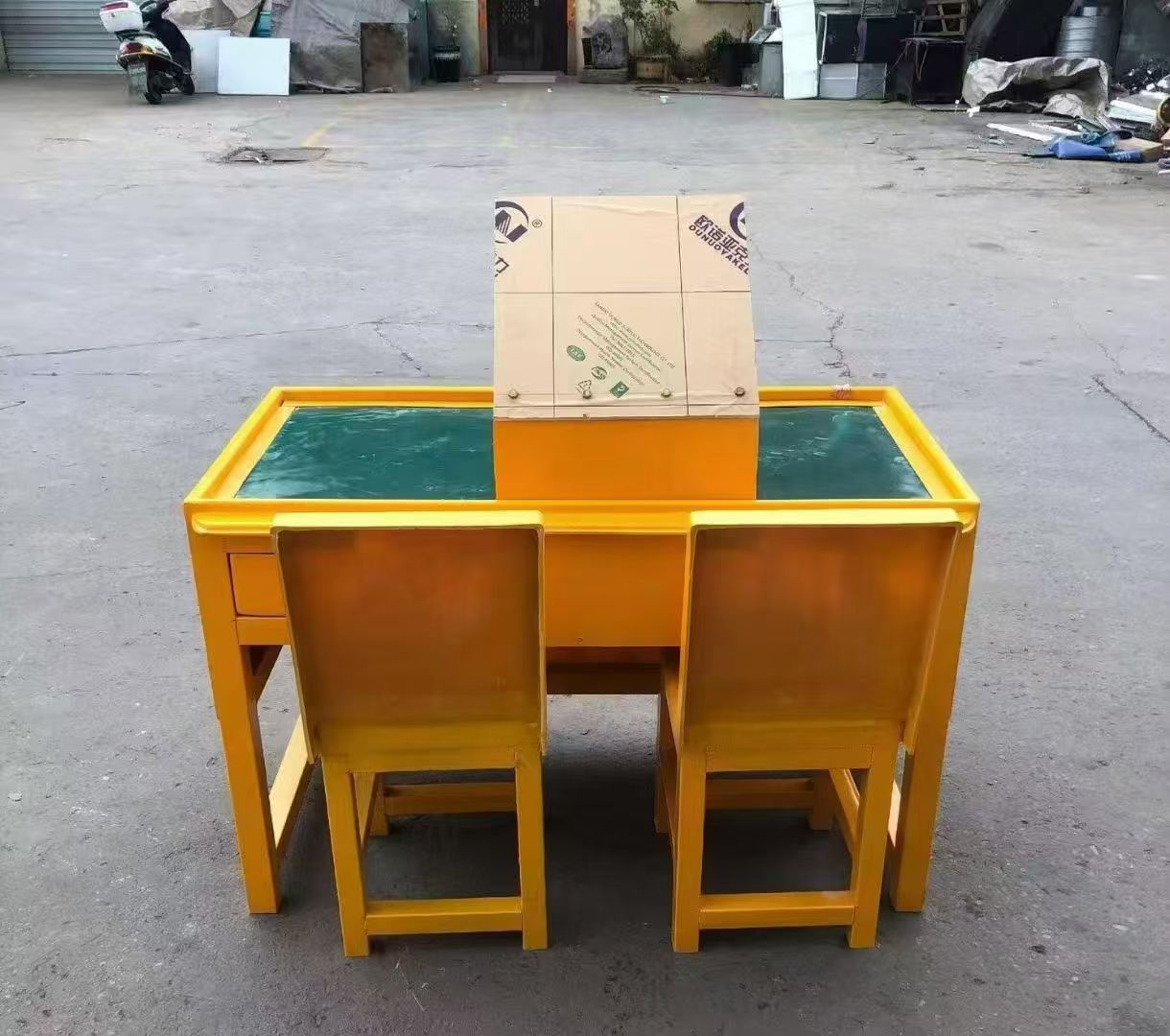柳林防静电导通桌井下煤矿火工品发放桌：危险品流转的安全守护者
